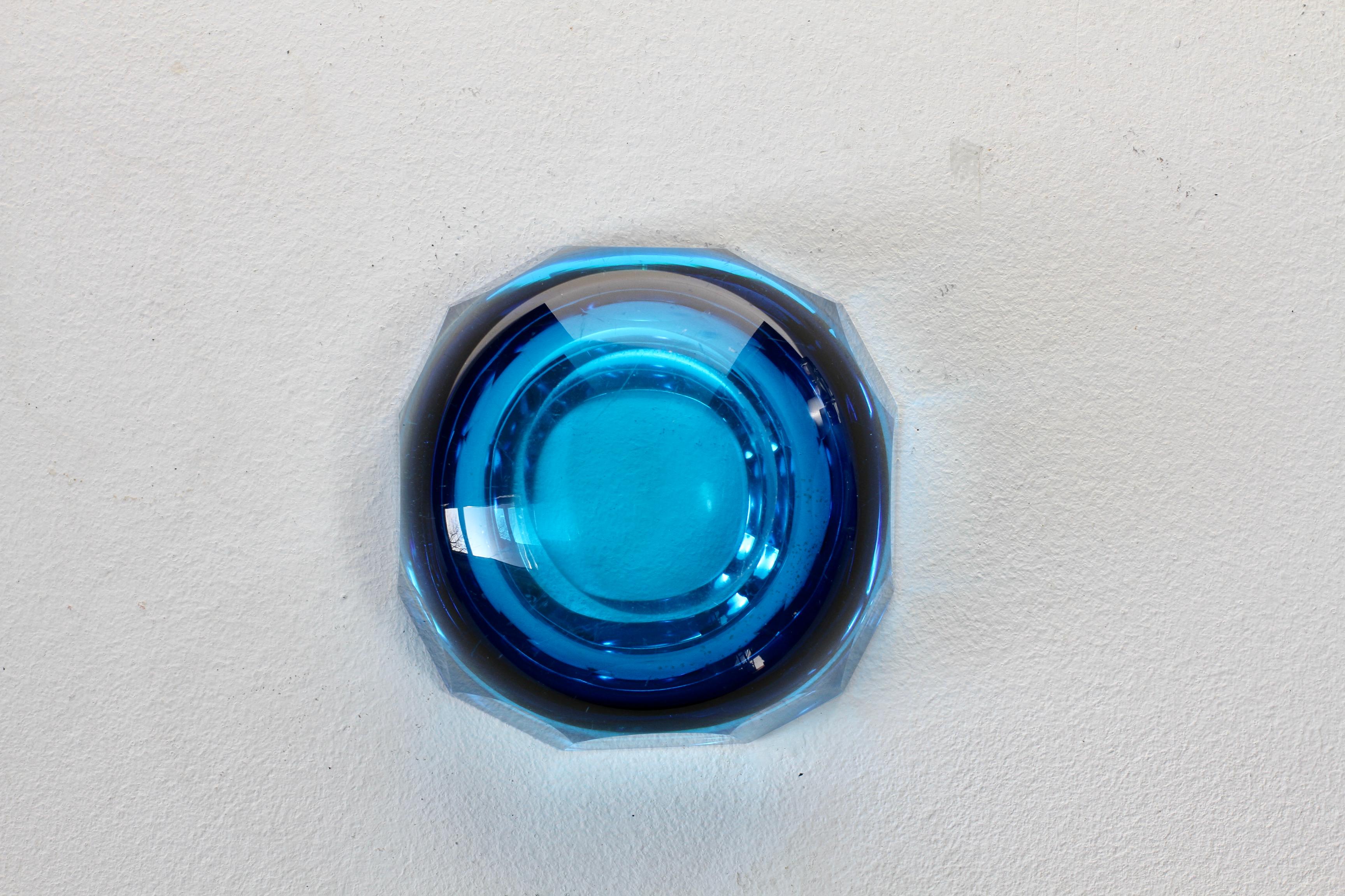 Faceted Blue Murano Midcentury Modern 1960s Sommerso Diamond Cut Glass Bowl For Sale 13