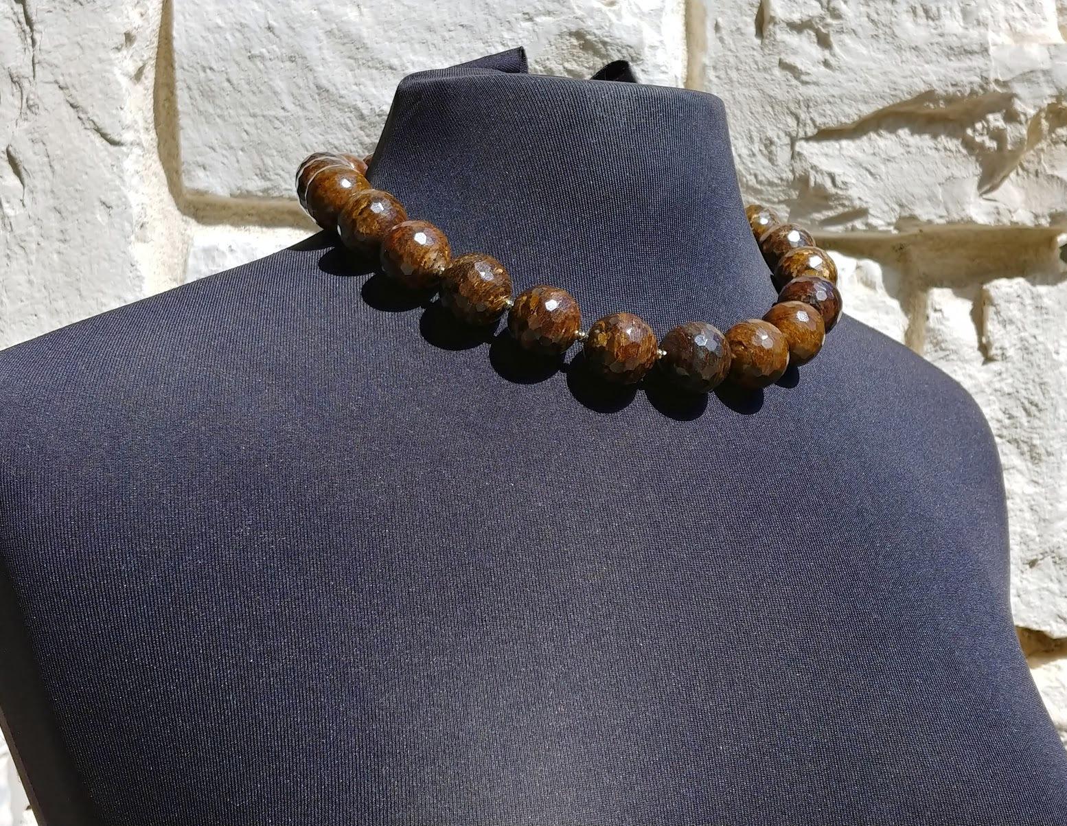 Faceted Bronzite Necklace  For Sale 3