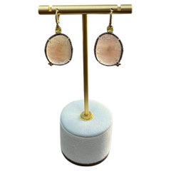 Pendientes Gota Oro Amarillo 14K Cabujón Facetado Cuarzo Rosa Melocotón Halo de Diamantes