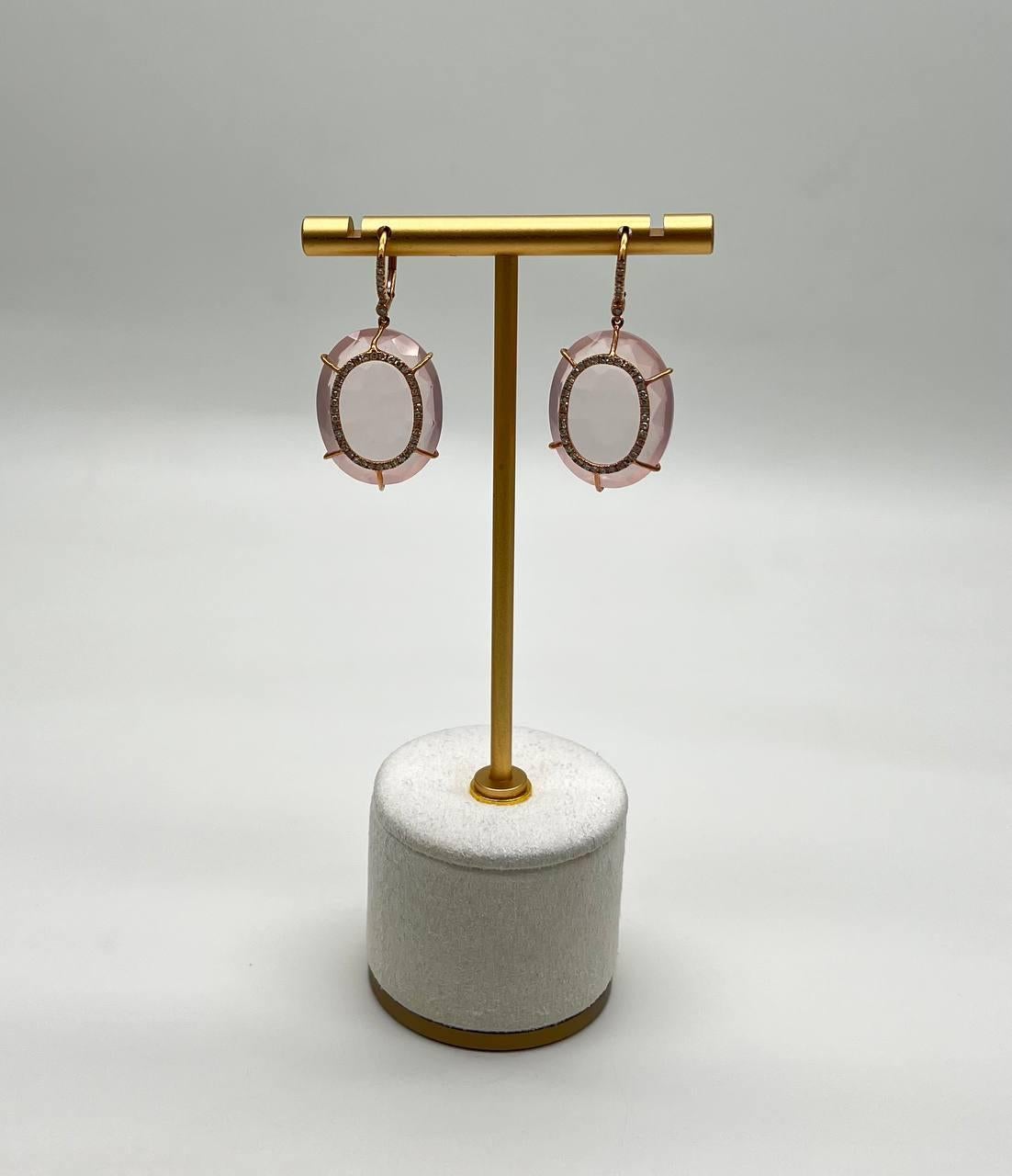 Orecchini sfaccettati con cabochon di quarzo rosa e diamanti con montatura a raggiera in oro 14K in vendita 6