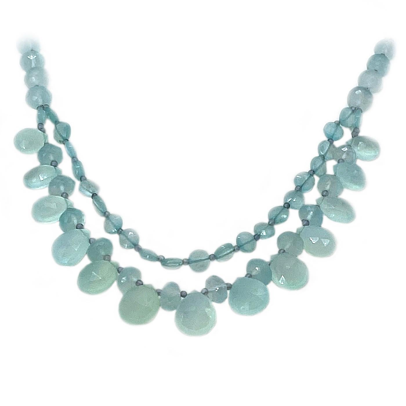 Perlina Collana in argento 925 con calcedonio sfaccettato e iolite in vendita