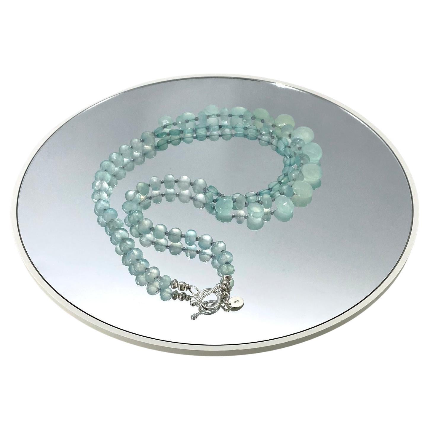 Donna Collana in argento 925 con calcedonio sfaccettato e iolite in vendita