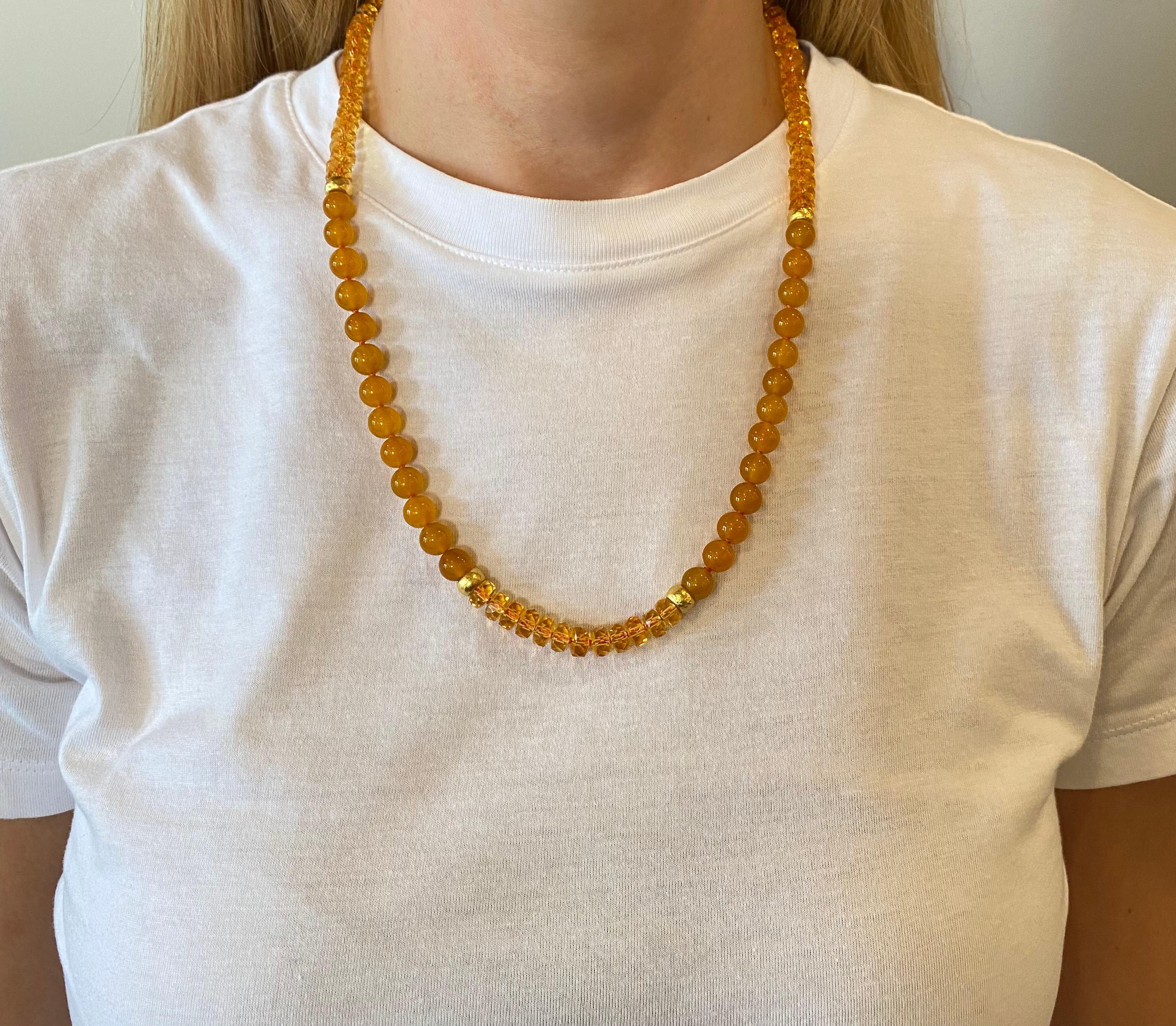 Der einzige Ort, an dem Sie Mala-Halsketten von Fine Jewelry finden, die für Gebets- und Meditationspraktiken verwendet werden. Manche Leute nennen sie sogar Yoga-Halsketten, um einen bewussten Lebensstil auszudrücken. Kiersten Elizabeth verwendet