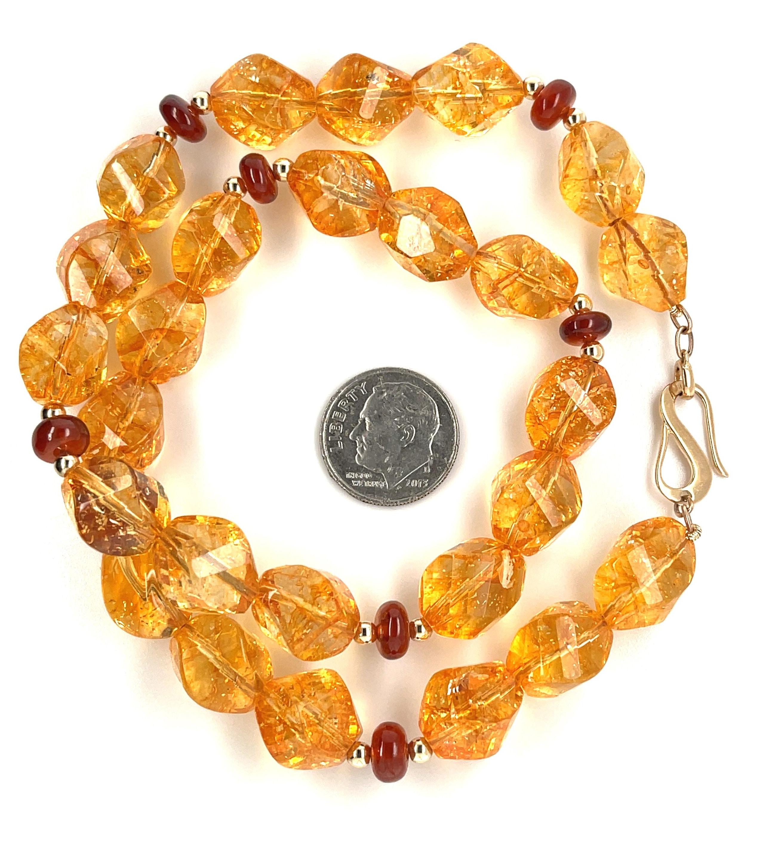 Faceted Citrine Nugget Beaded Necklace with Garnets and Yellow Gold In New Condition For Sale In Los Angeles, CA