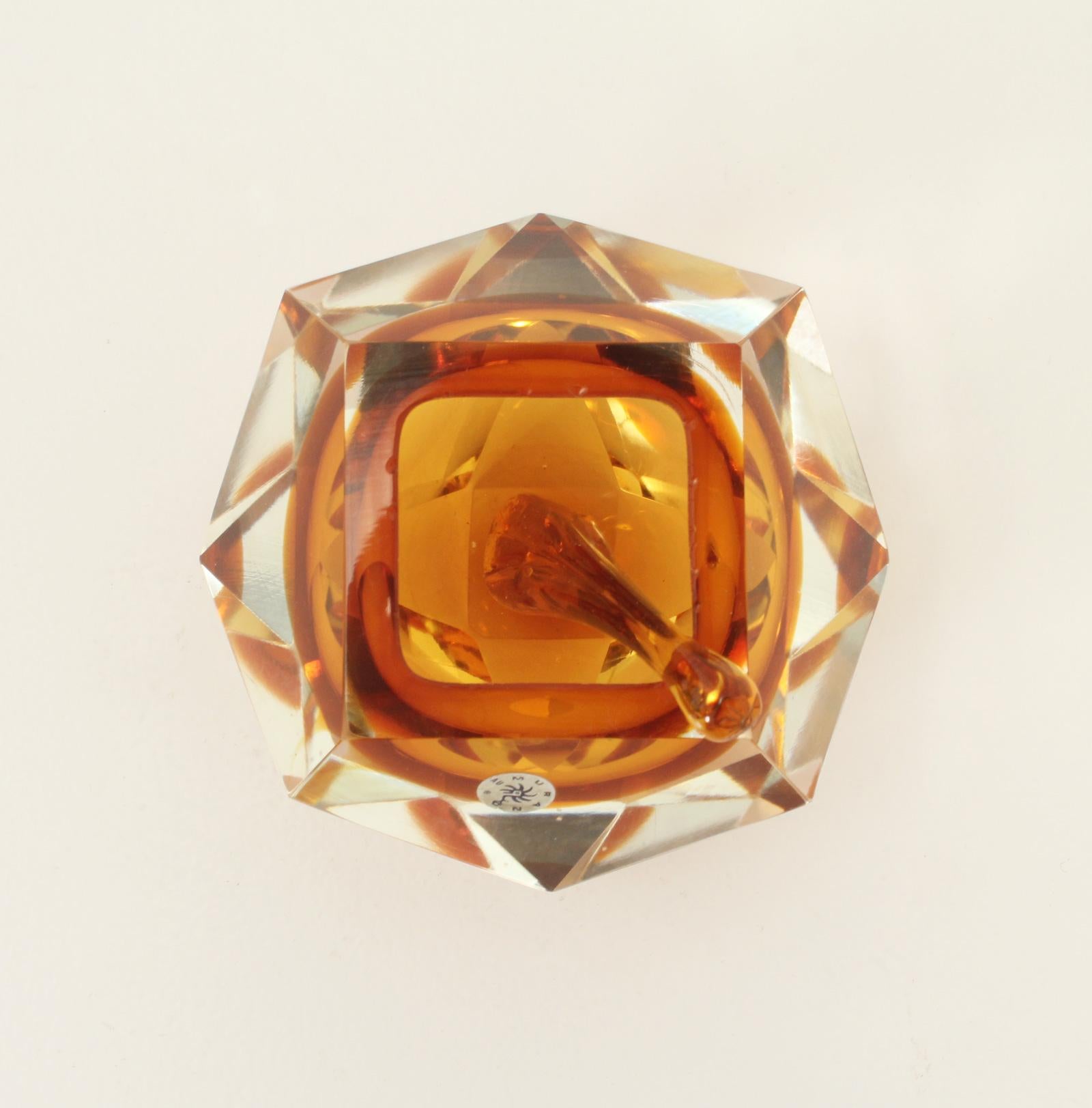 Facettierter Murano-Aschenbecher mit Diamanten von Flavio Poli, Italien im Zustand „Gut“ im Angebot in Barcelona, ES