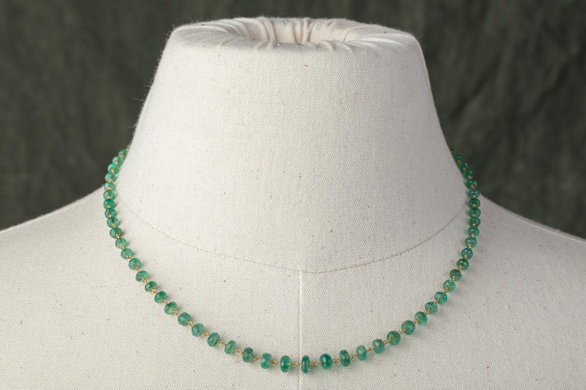 Faceted Emerald and 18 Karat Gold Beaded Necklace In Excellent Condition In Nantucket, MA