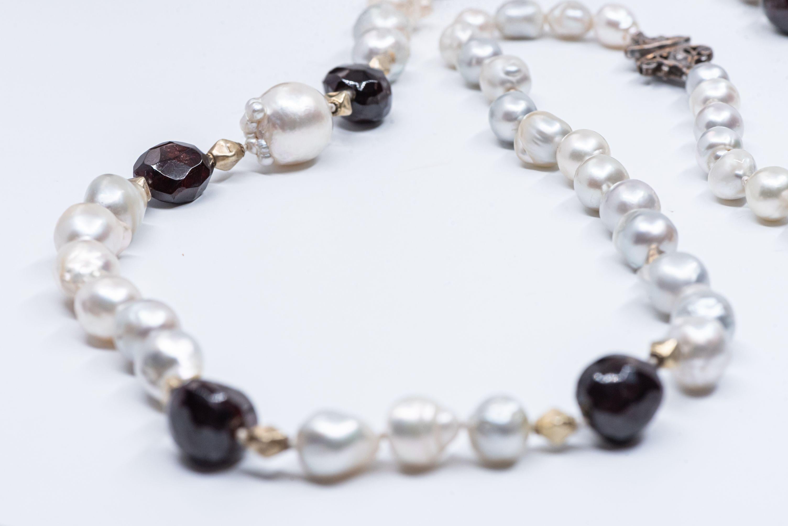 Faceted Garnet Intan Diamonds Baroque South Sea Pearl Vintage Chain Necklace For Sale 7