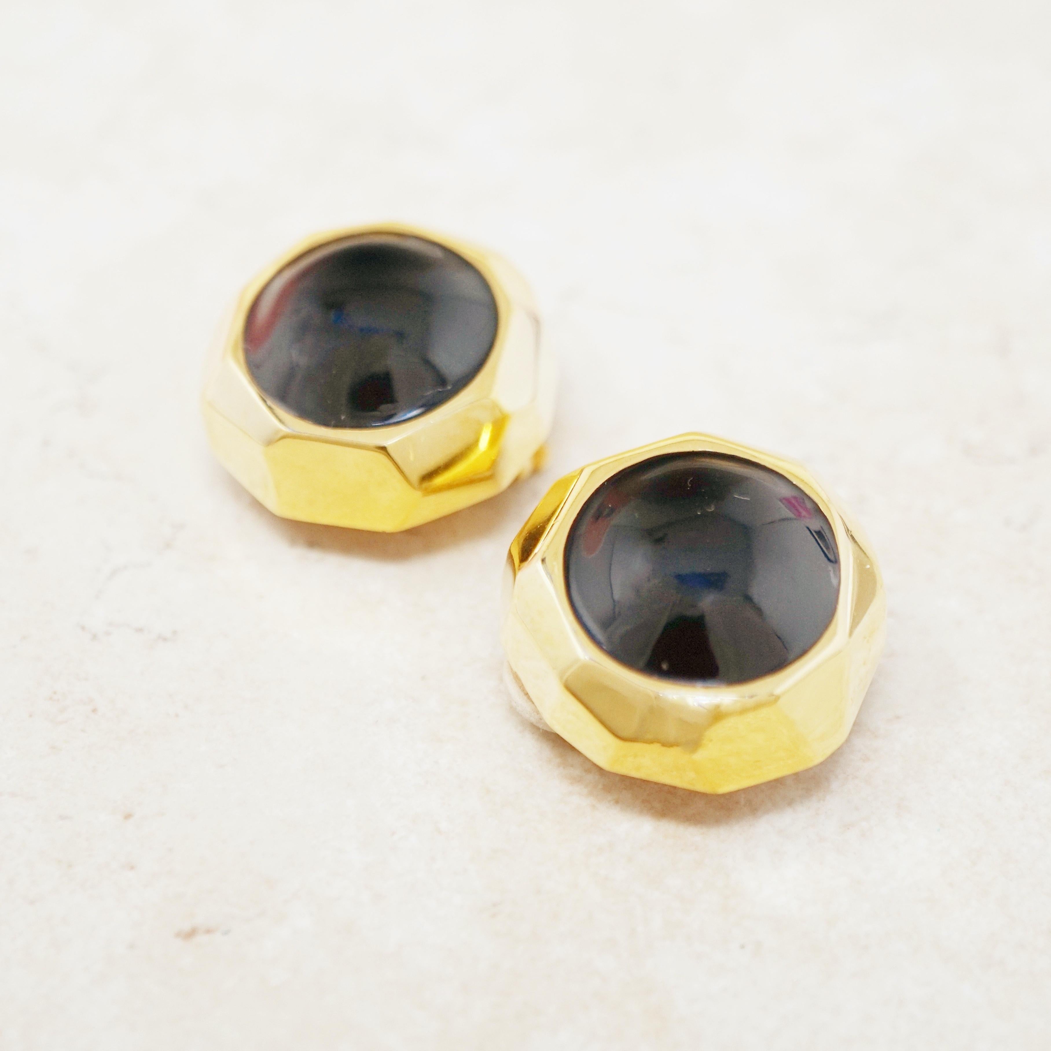 Faceted Gilt & Onyx Cabochon Button Statement Earrings by St. John, 1980s In Excellent Condition For Sale In McKinney, TX