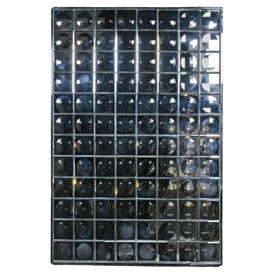 Miroir mural en verre à facettes, design futuriste des années 1970, taille M en vente