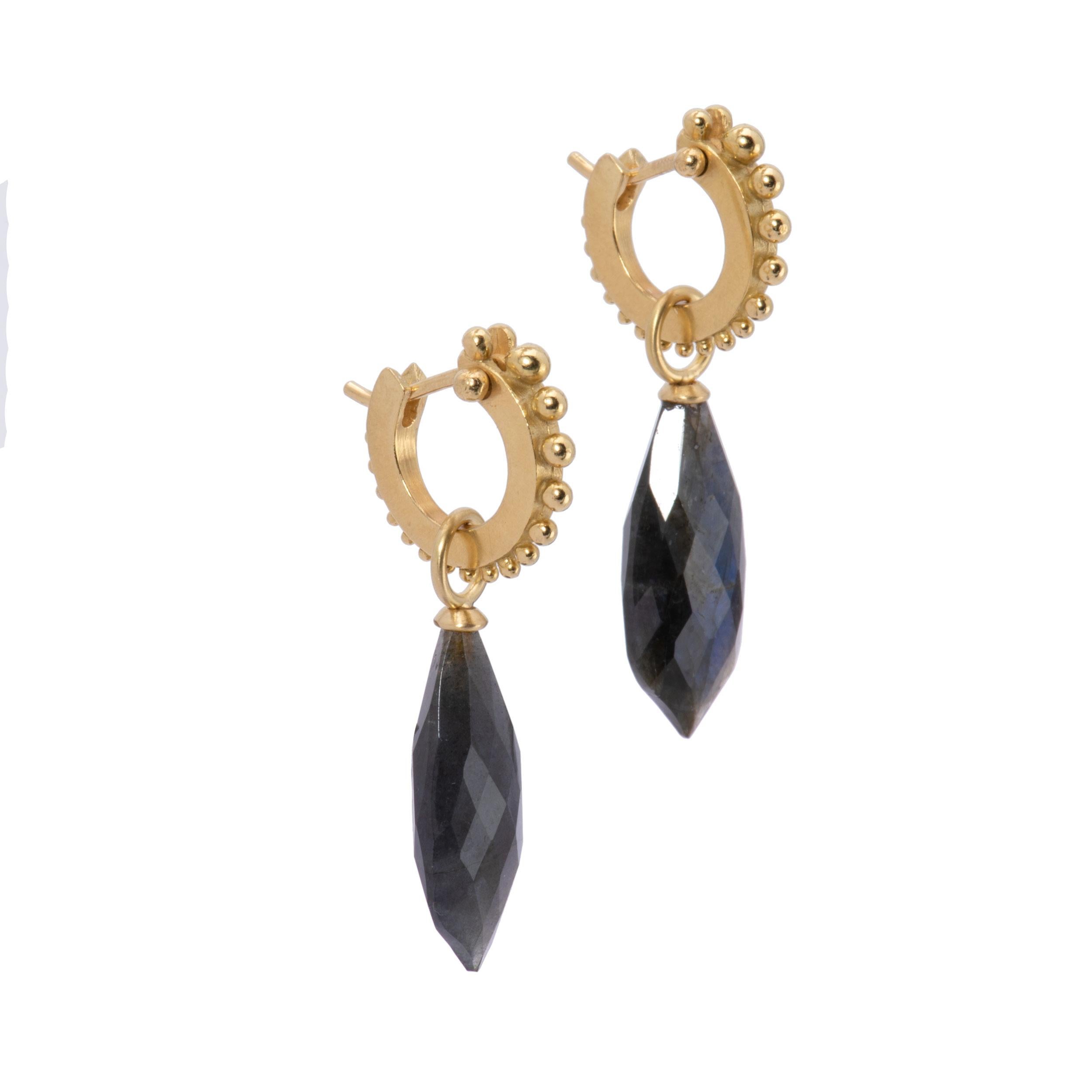 Contemporary Faceted Labradorite Briolette Drop Earrings in 18 Karat Gold For Sale