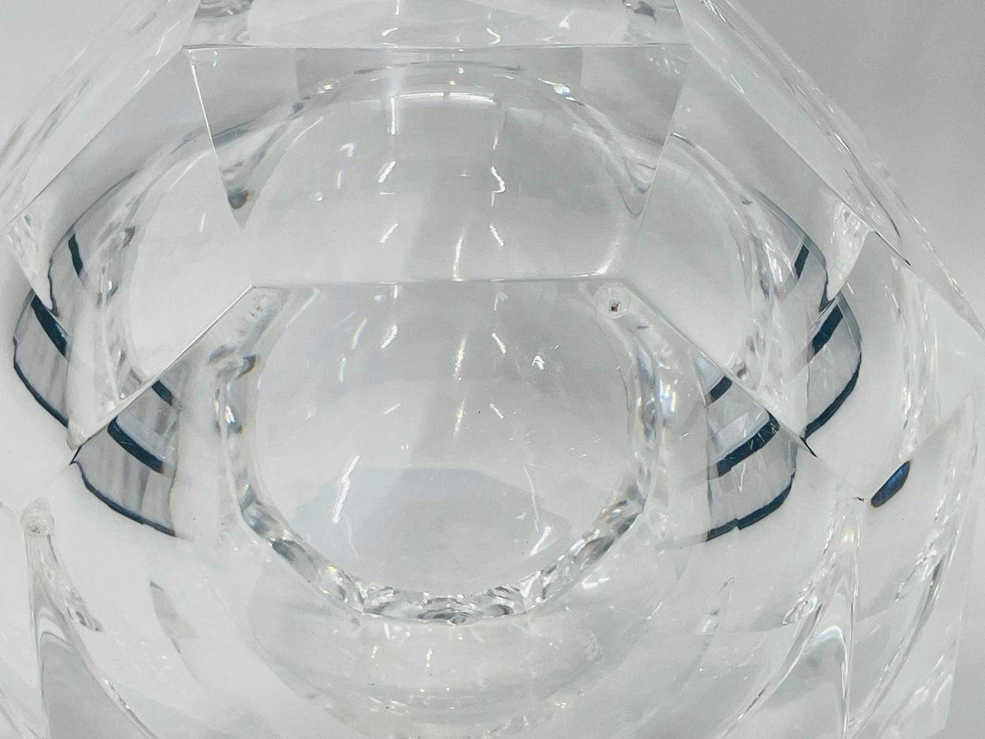 Faceted Lucite Ice Bucket attb to Alessandro Albrizzi, Italy 1970's For Sale 4