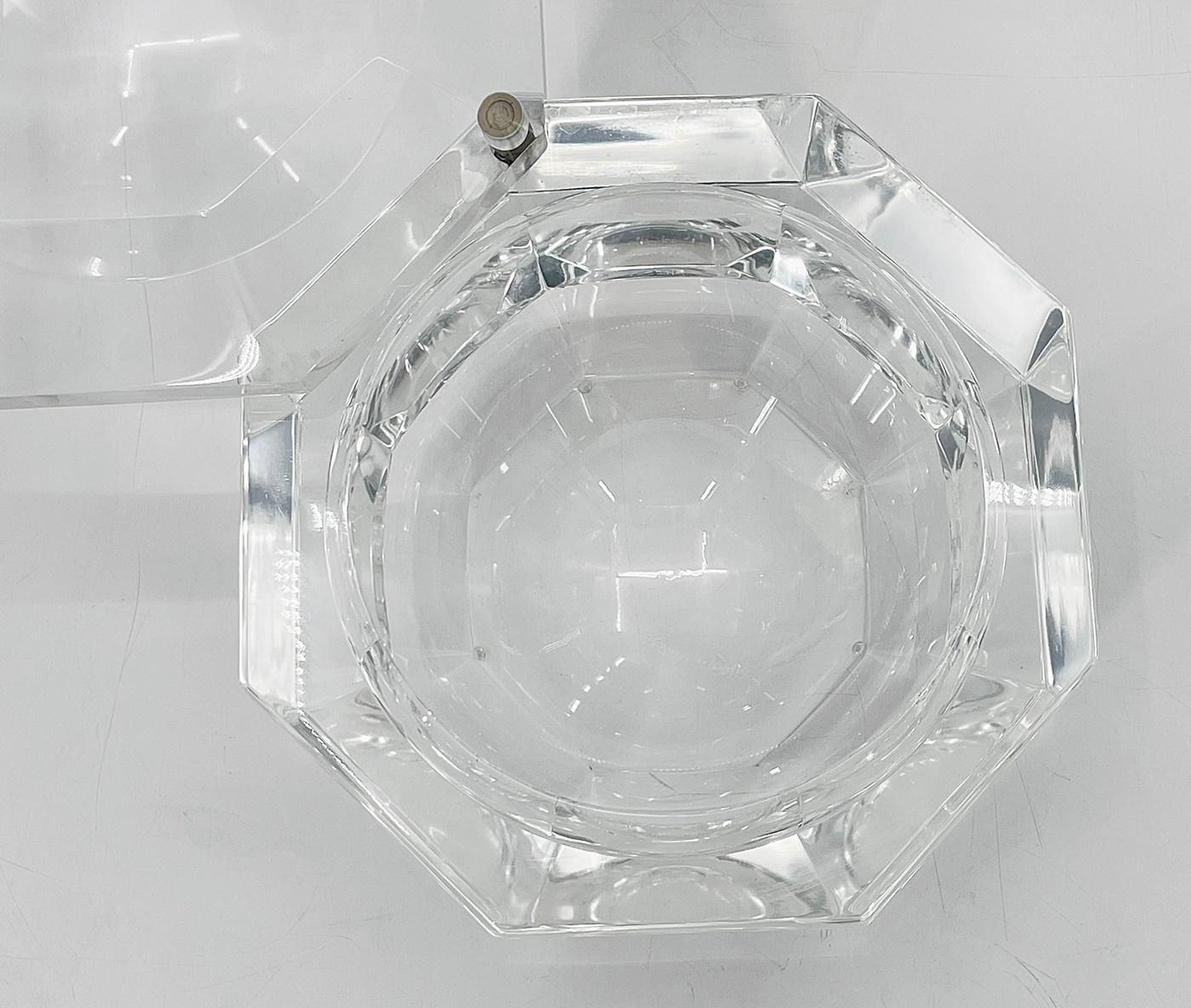 Faceted Lucite Ice Bucket attb to Alessandro Albrizzi, Italy 1970's For Sale 1