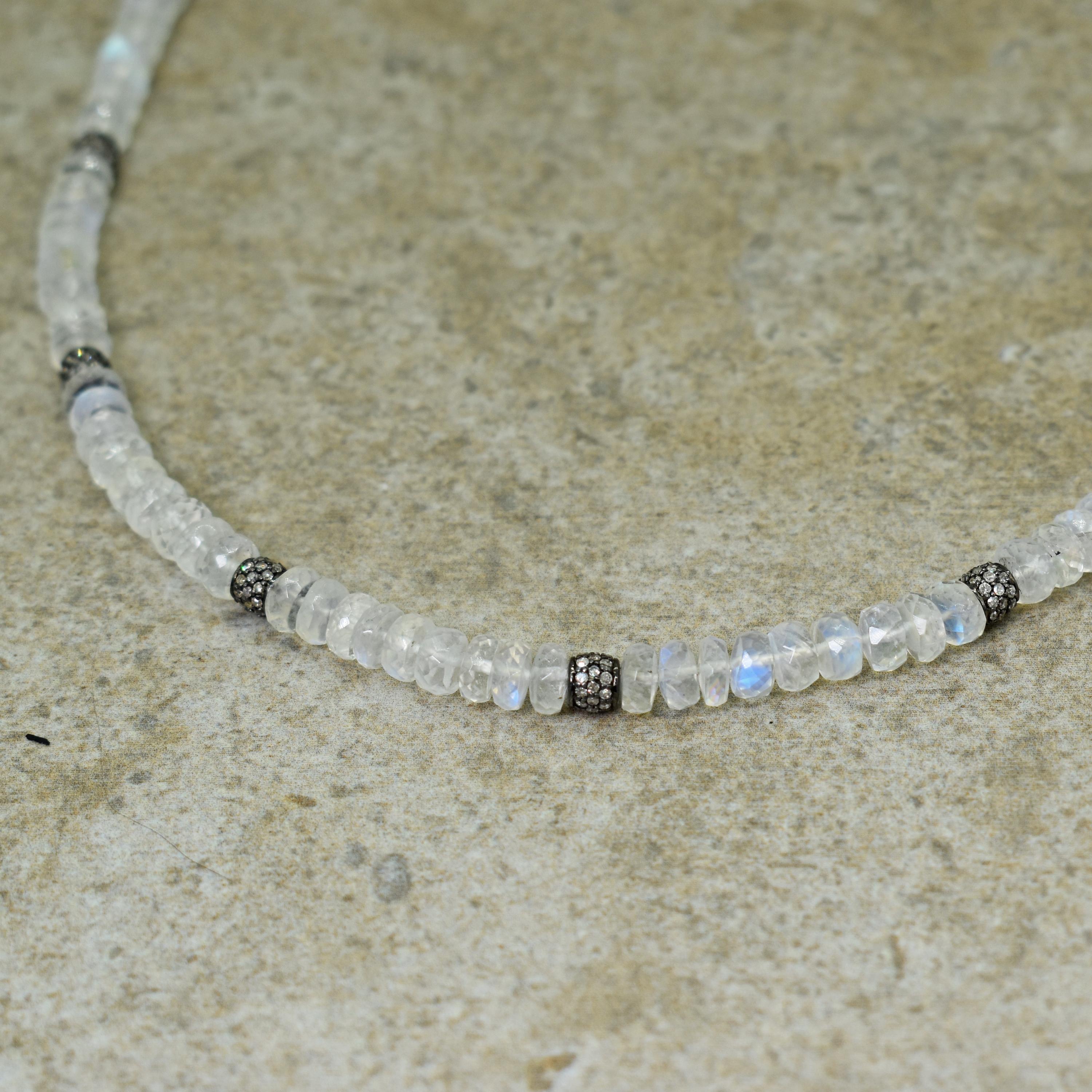Collier de perles en pierre de lune facettée et diamant pavé Neuf - En vente à Naples, FL