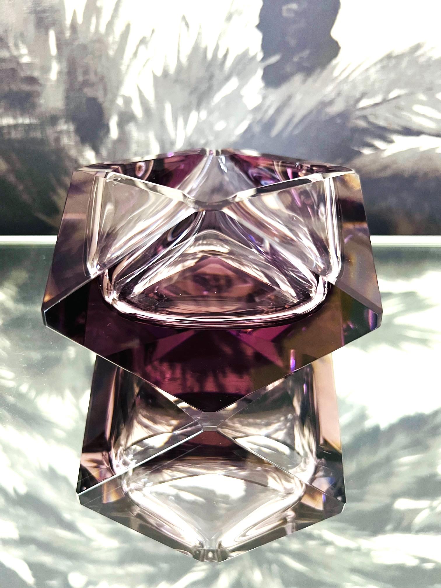 Faceted Murano Glass Ashtray in Purple Amethyst by Flavio Poli, c. 1960's In Good Condition In Fort Lauderdale, FL