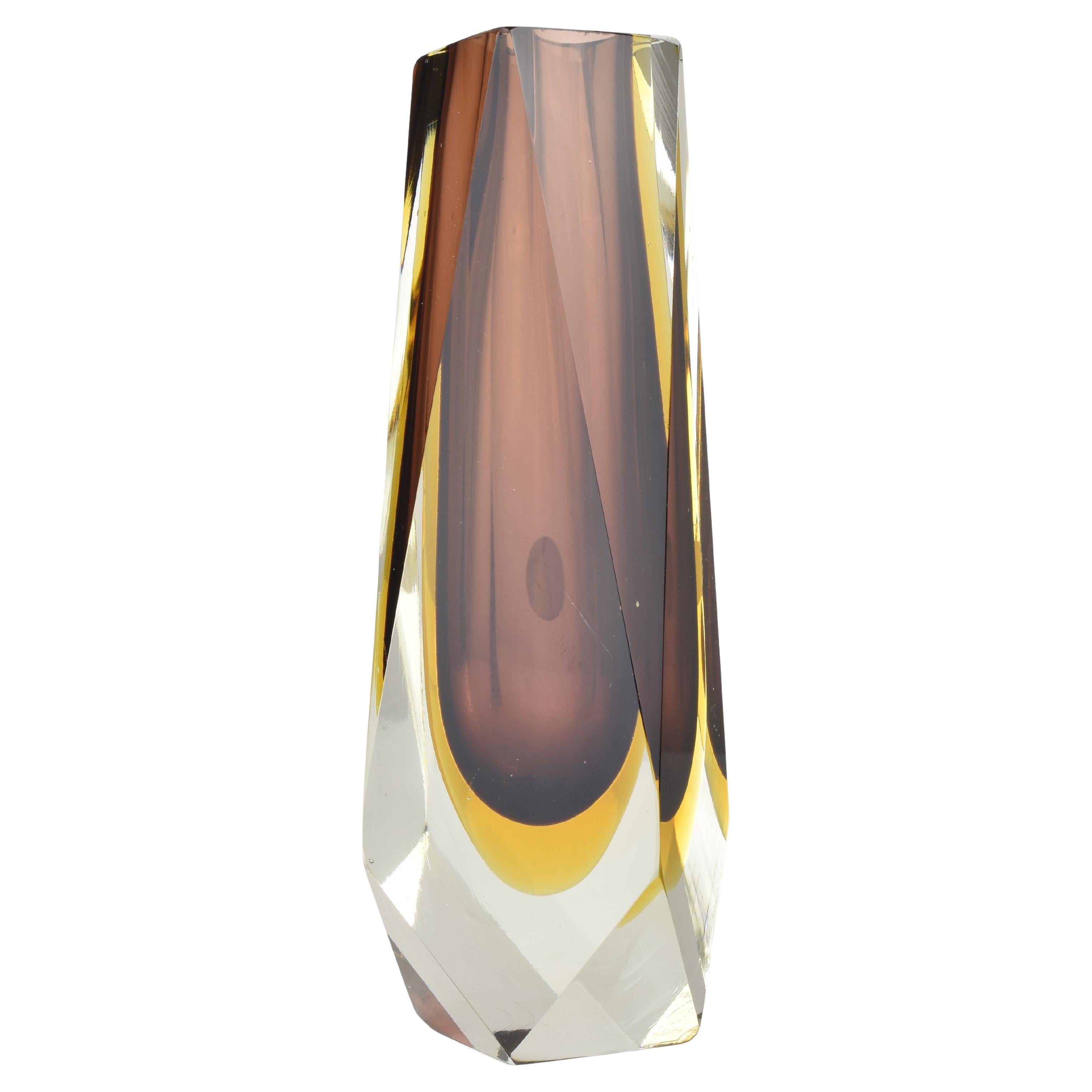Vaso a blocco sfaccettato di Murano Sommerso marrone, ambra e trasparente di Flavio Poli, anni 
60 in vendita
