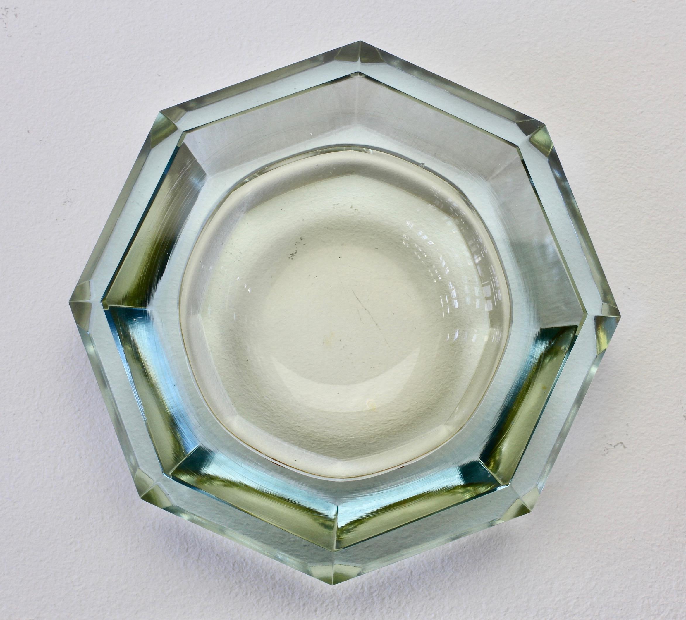 Faceted Murano Sommerso Diamond Cut Glass Bowl Attributed to Mandruzzato 3