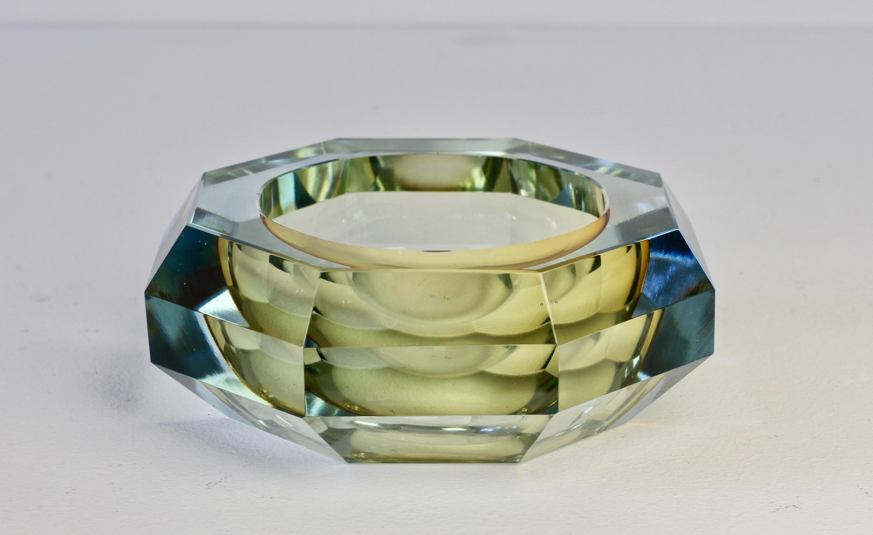 Faceted Murano Sommerso Diamond Cut Glass Bowl Attributed to Mandruzzato 2