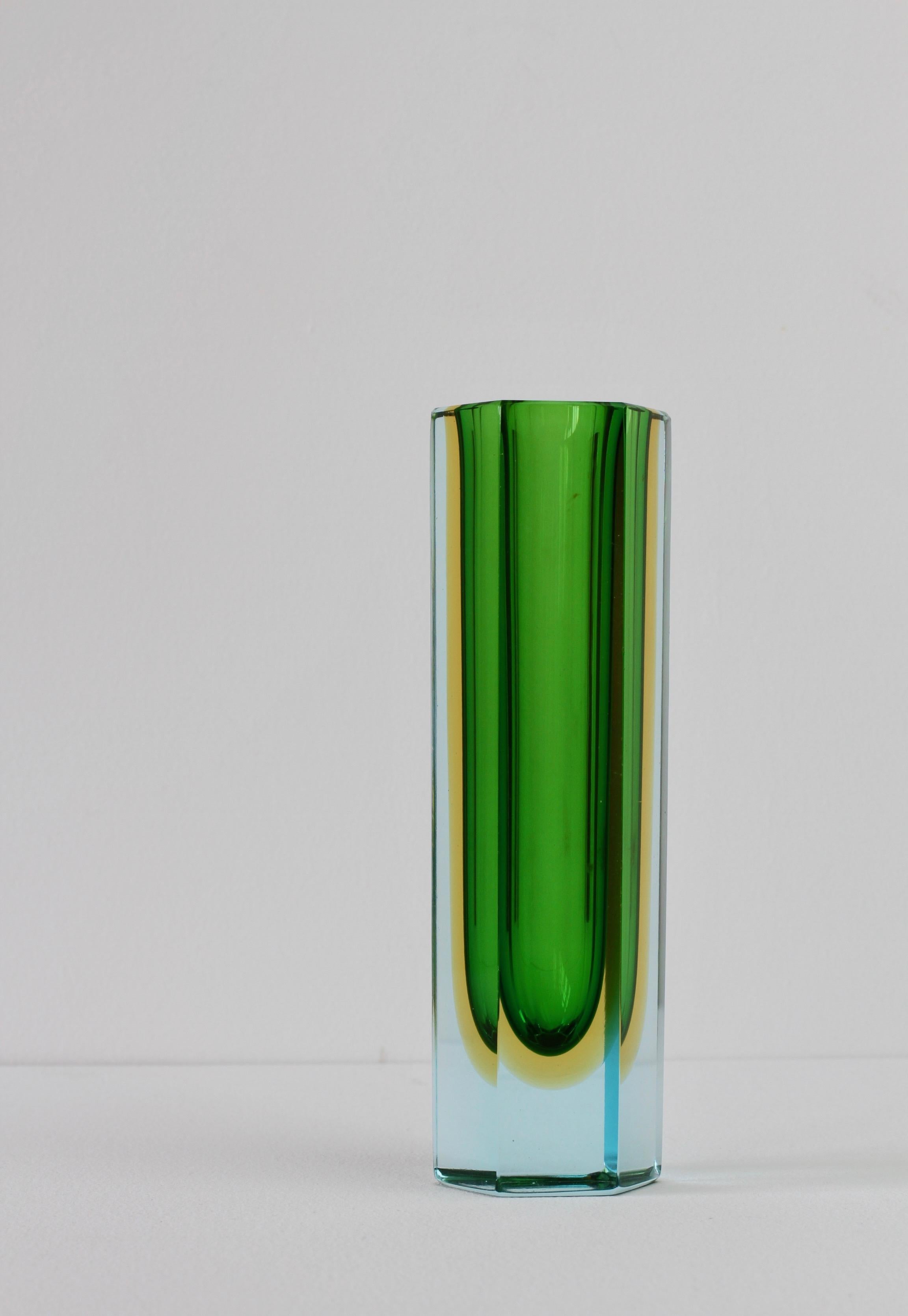 Blown Glass Faceted Murano 'Sommerso' Glass Vase Attributed to Mandruzzato, circa 1960-1969