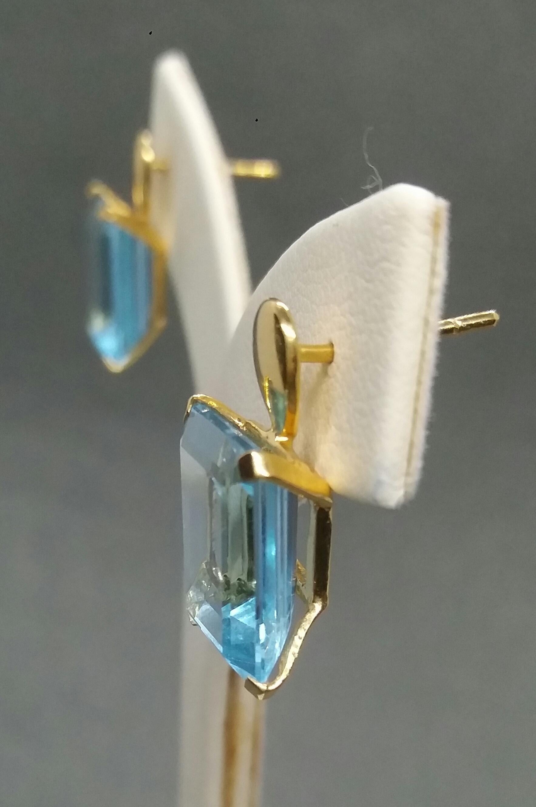 Faceted Octagon Shape Blue Topaz 14 Karat Yellow Gold Stud Earrings For Sale 3