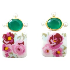 Faceted Oval Green Onyxes Square Ceramics 14 Kt Yellow Gold Pearls Stud Earrings