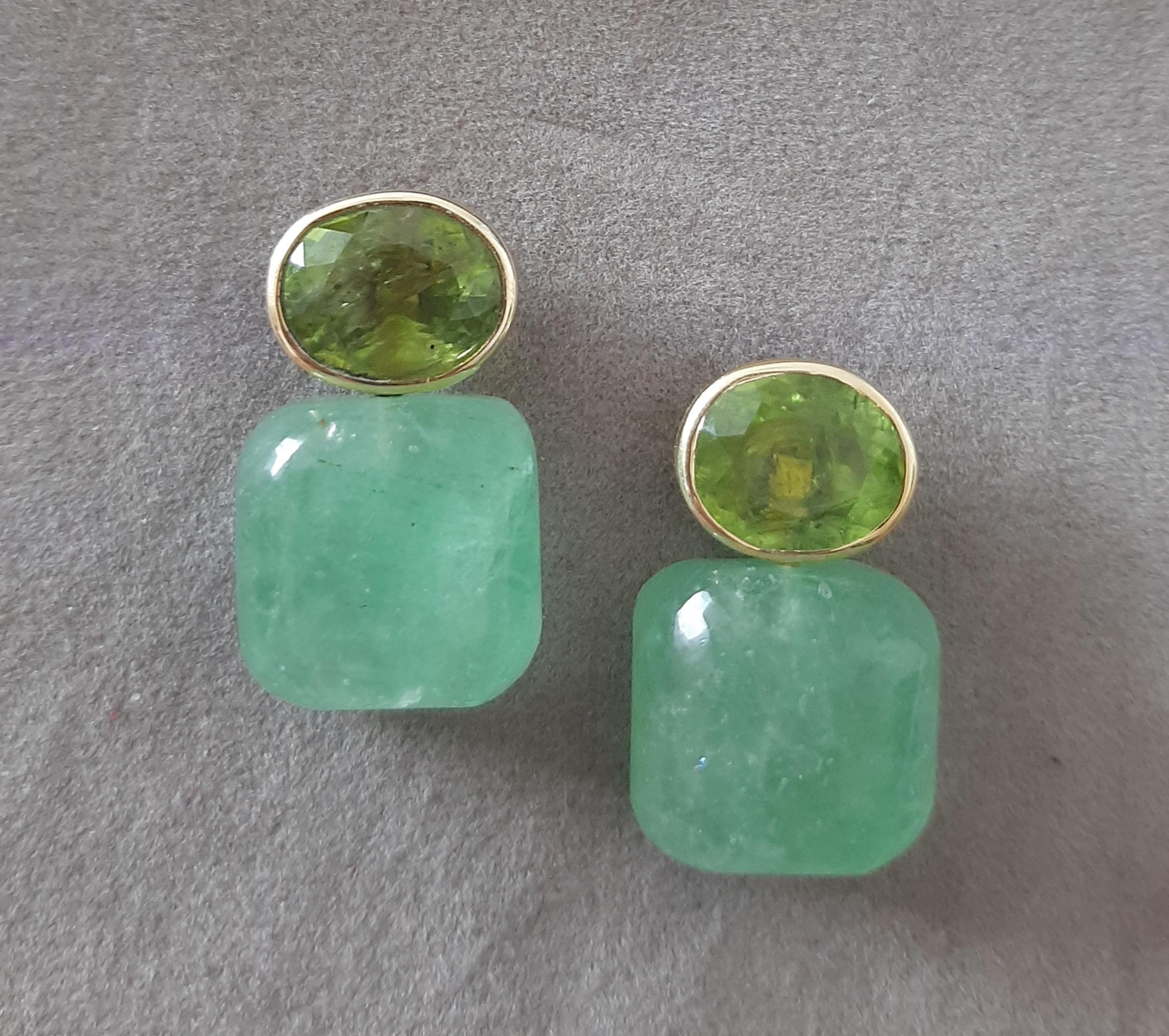 Ovale sfaccettato  Peridoto  Greene & Greene  Forma a cuscino in oro giallo massiccio 14K in vendita 9