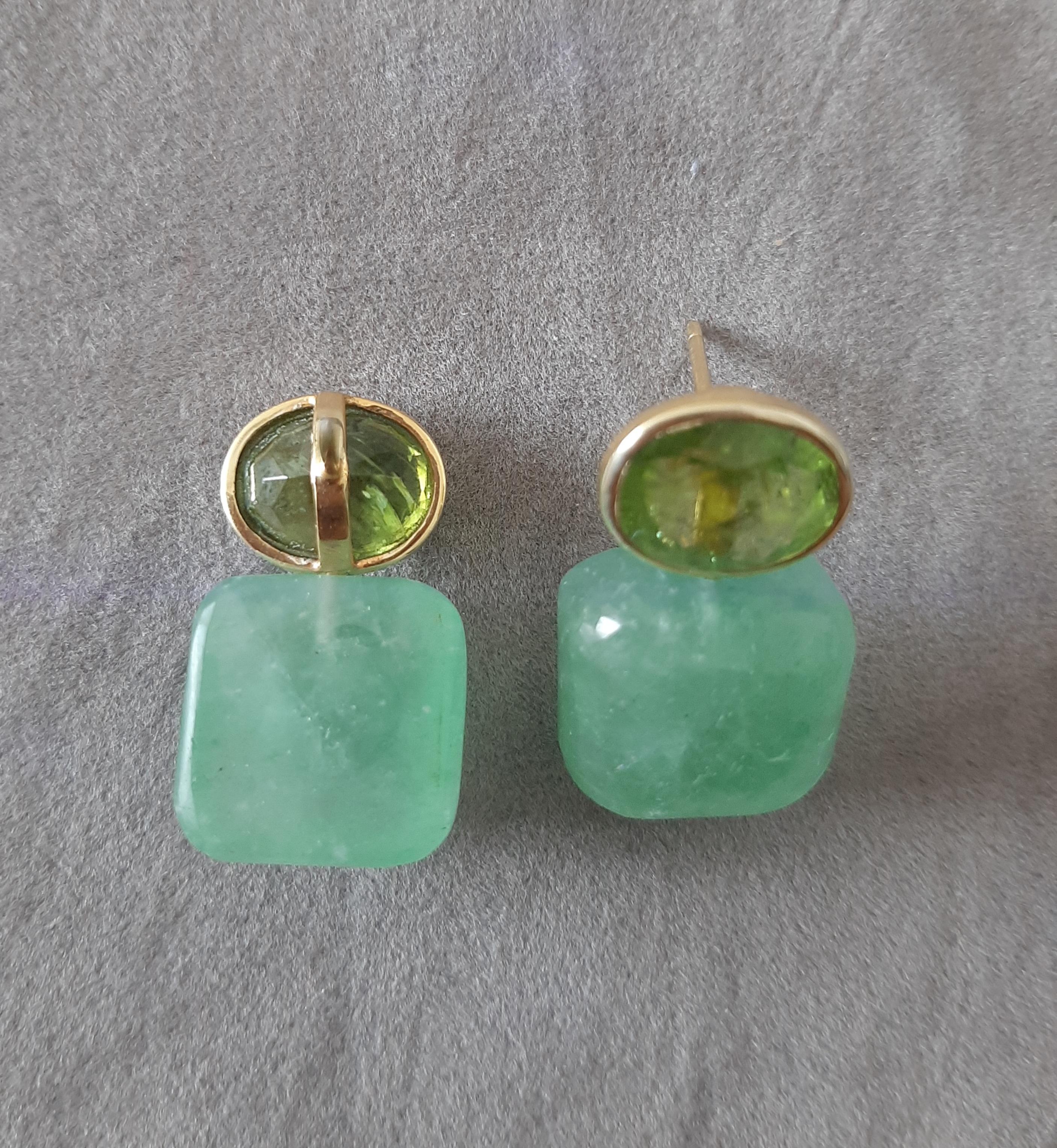 Ovale sfaccettato  Peridoto  Greene & Greene  Forma a cuscino in oro giallo massiccio 14K in vendita 3