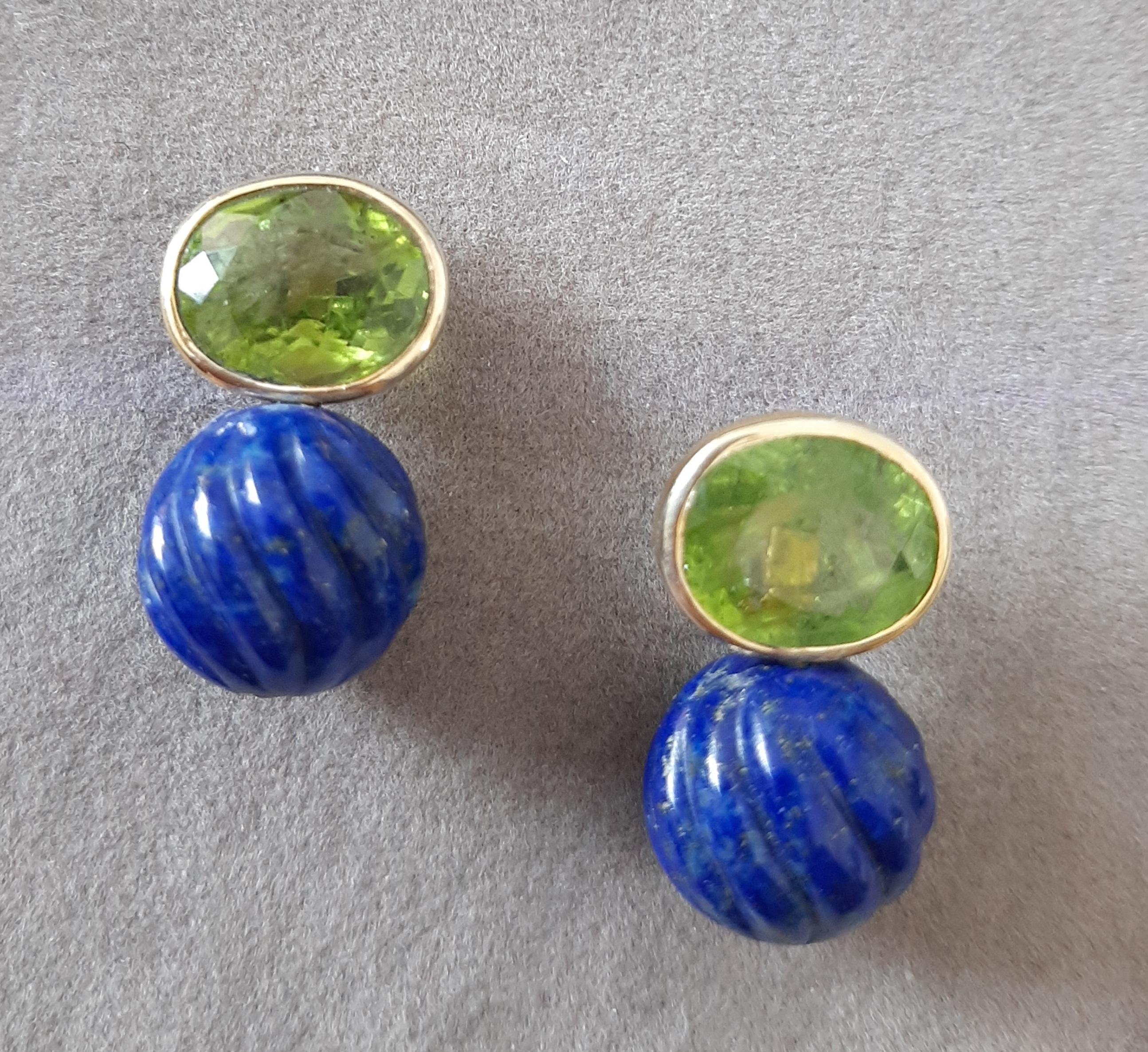 Faceted Oval  Peridot  LapisLazuli Round Carved Beads 14 Karat Solid Yellow Gold For Sale 4