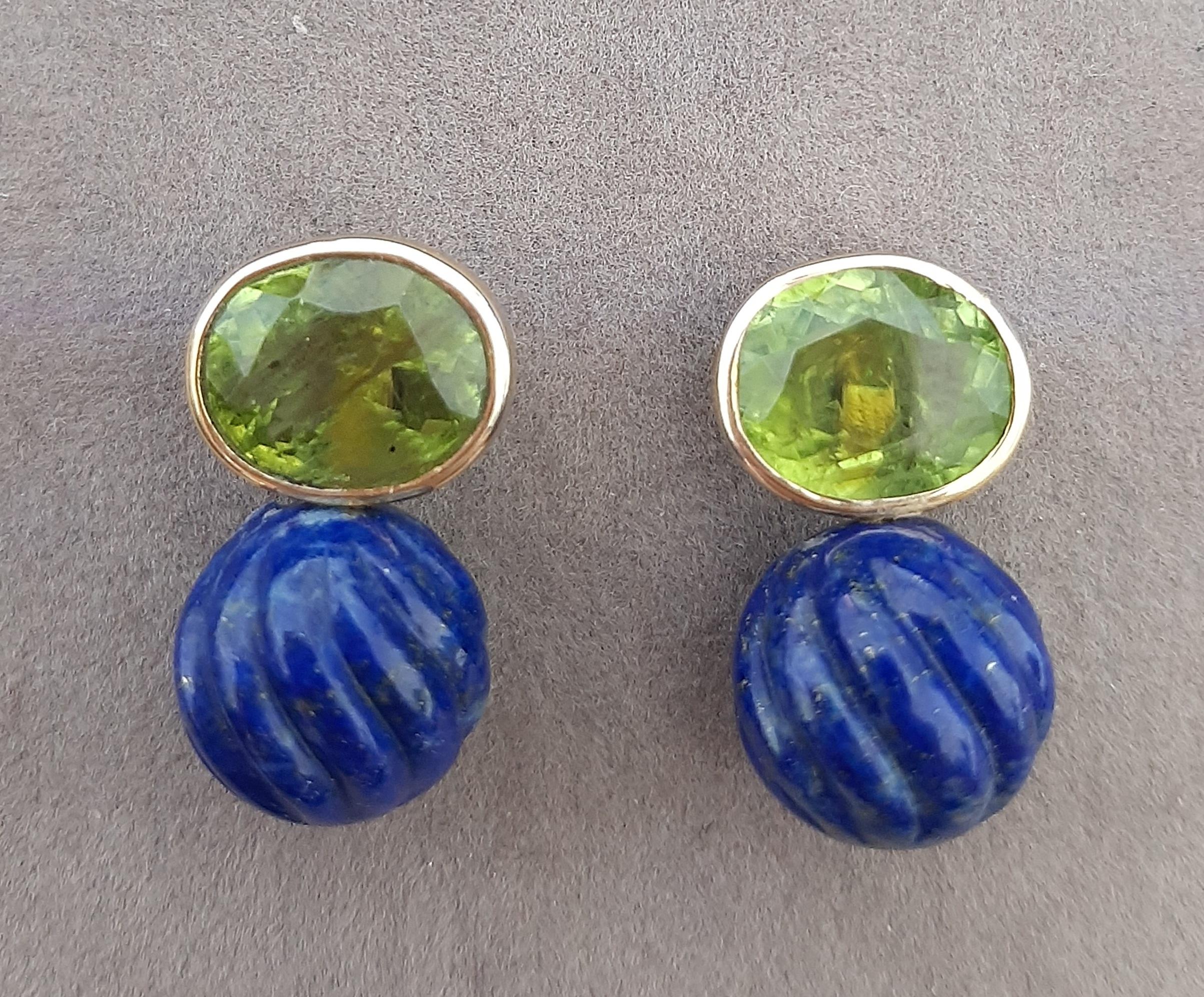 Faceted Oval  Peridot  LapisLazuli Round Carved Beads 14 Karat Solid Yellow Gold For Sale 5