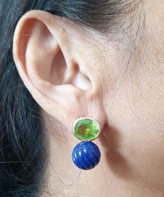 Ovale sfaccettato  Peridoto  Perline intagliate rotonde di Lapislazzuli in oro giallo massiccio 14 carati