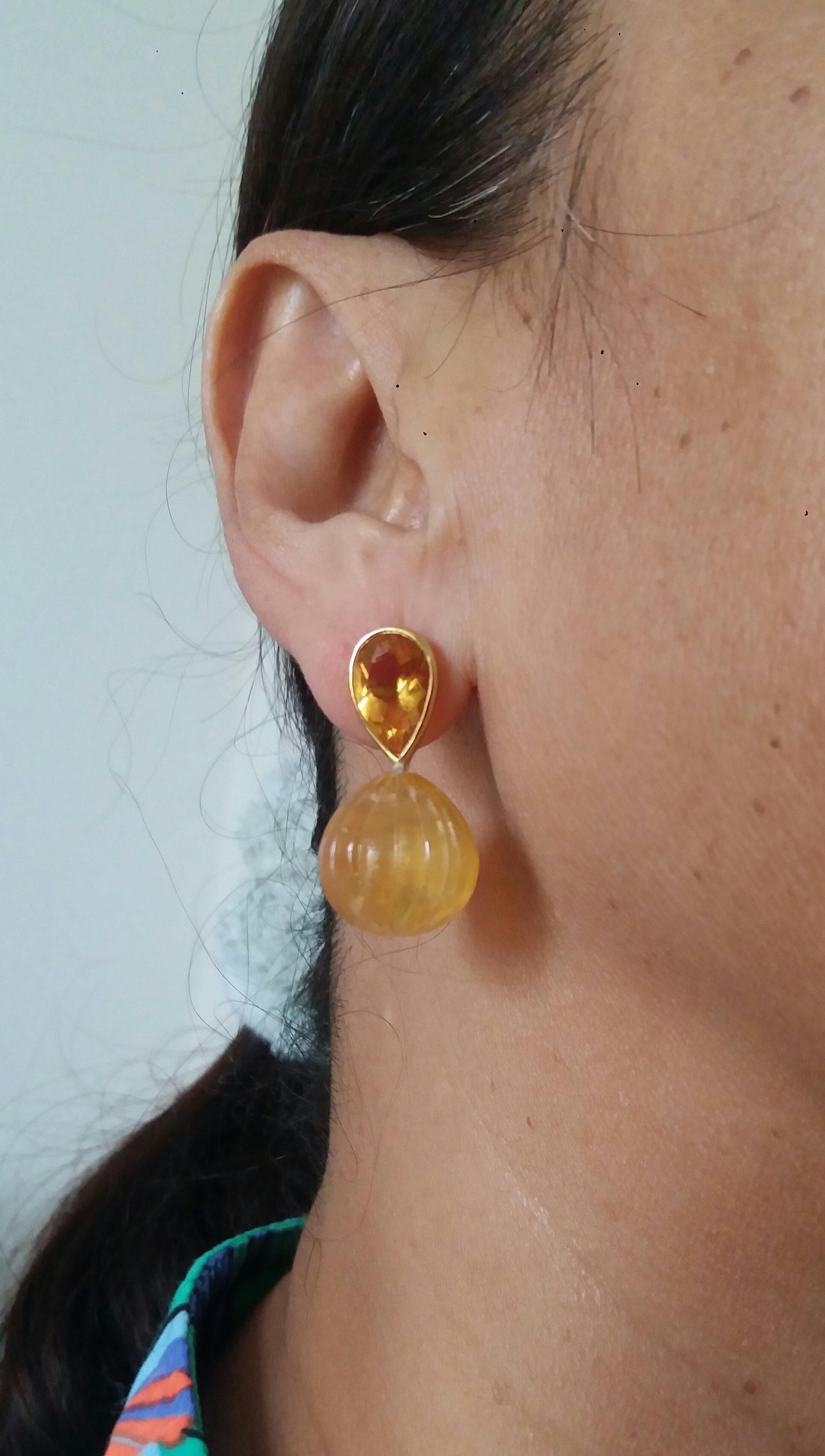 Faceted Pear Shape Citrine Gold Bezel Engraved Citrine Round Drops Stud Earrings For Sale 9