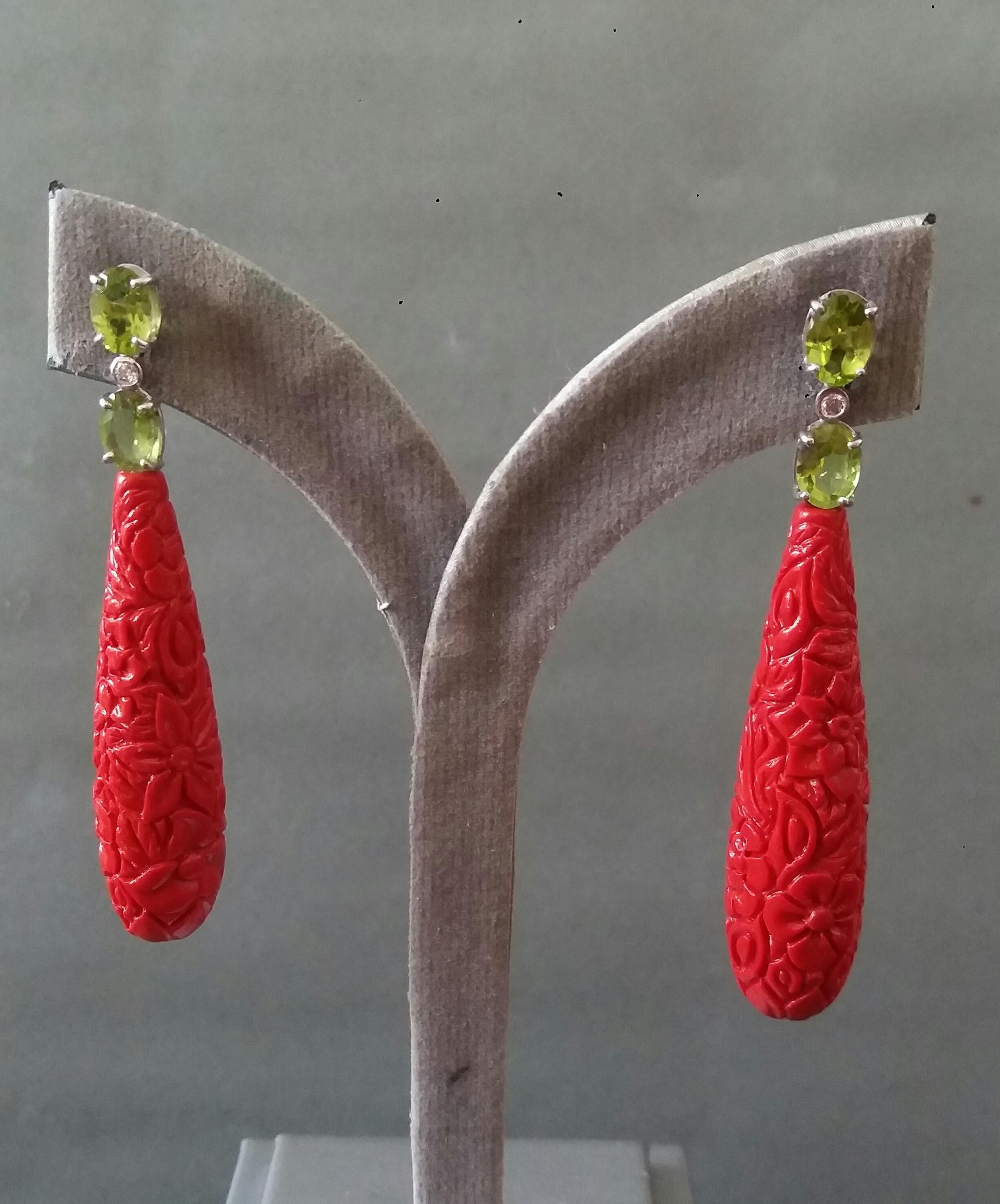 Faceted Peridot White Gold Diamonds Carved Chinese Red Lacquer Drop Earrings For Sale 3