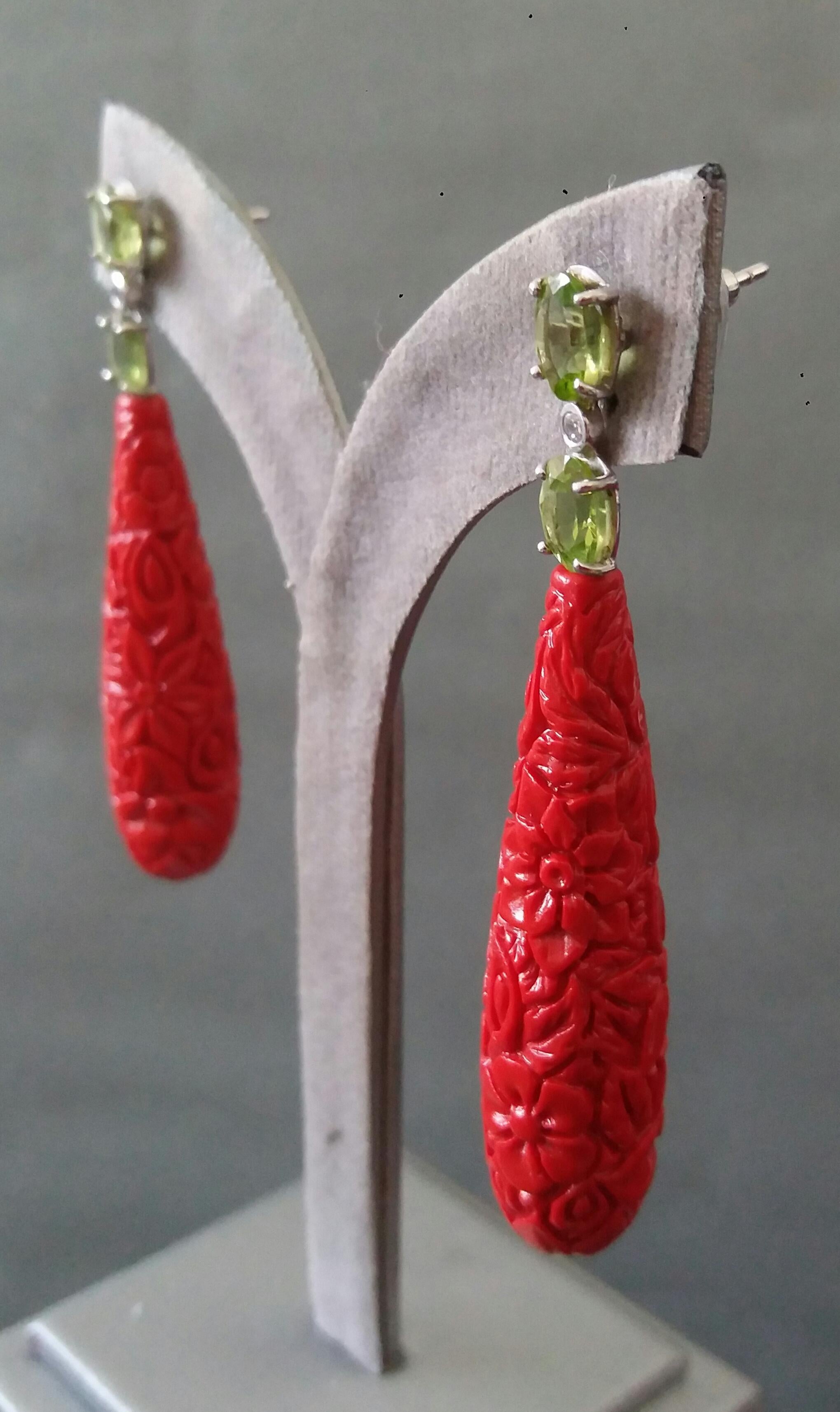 Faceted Peridot White Gold Diamonds Carved Chinese Red Lacquer Drop Earrings For Sale 4