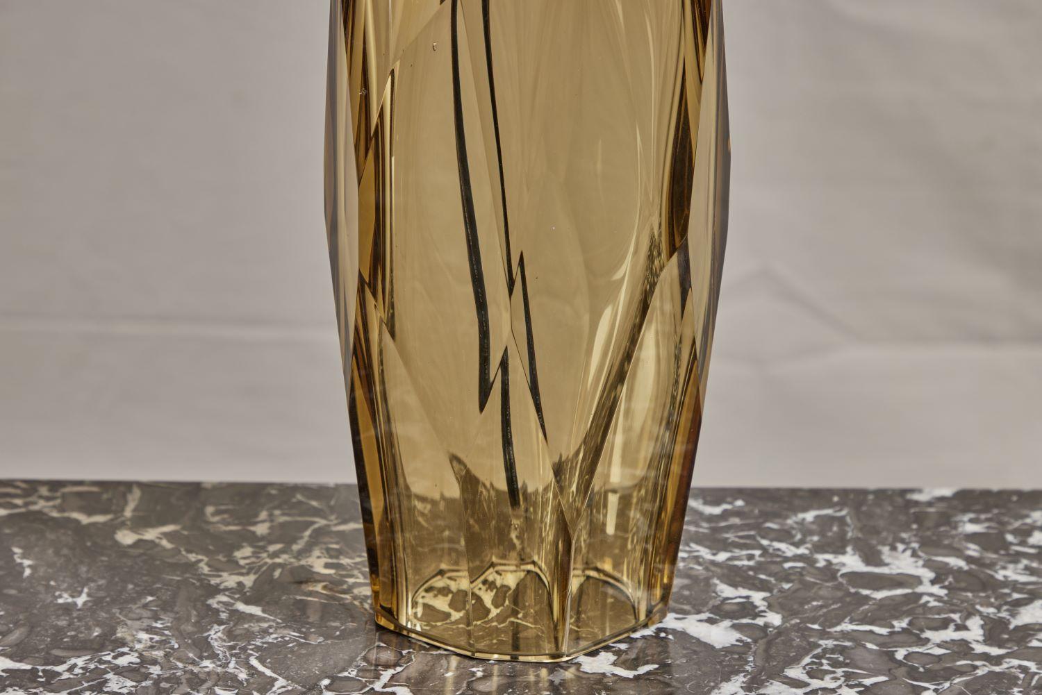 Faceted Pyn Table Lamp In Good Condition For Sale In Pasadena, CA