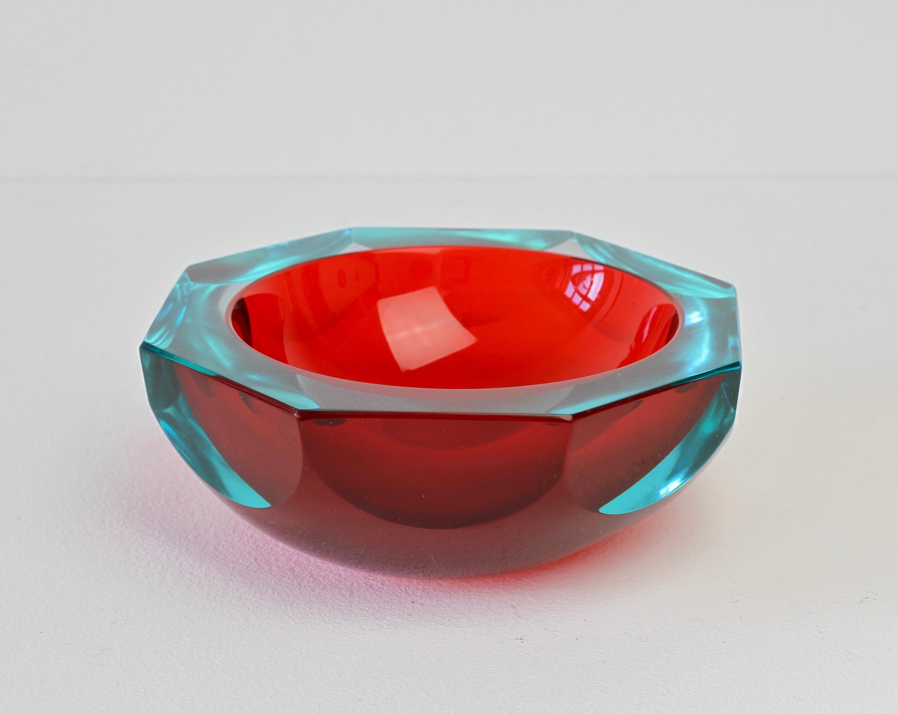 Italian Faceted Red Murano Sommerso Diamond Cut Glass Bowl Attributed to Mandruzzato