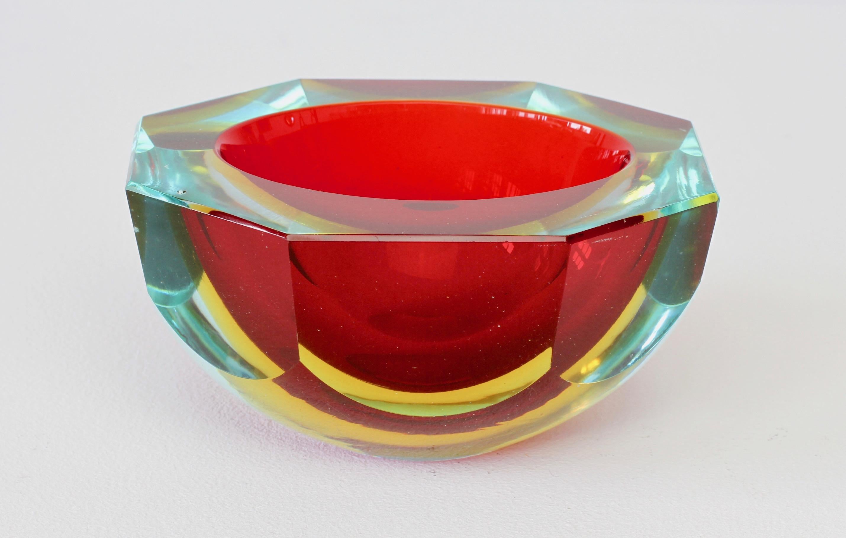 Blown Glass Faceted Red Murano Sommerso Diamond Cut Glass Bowl Attributed to Mandruzzato For Sale