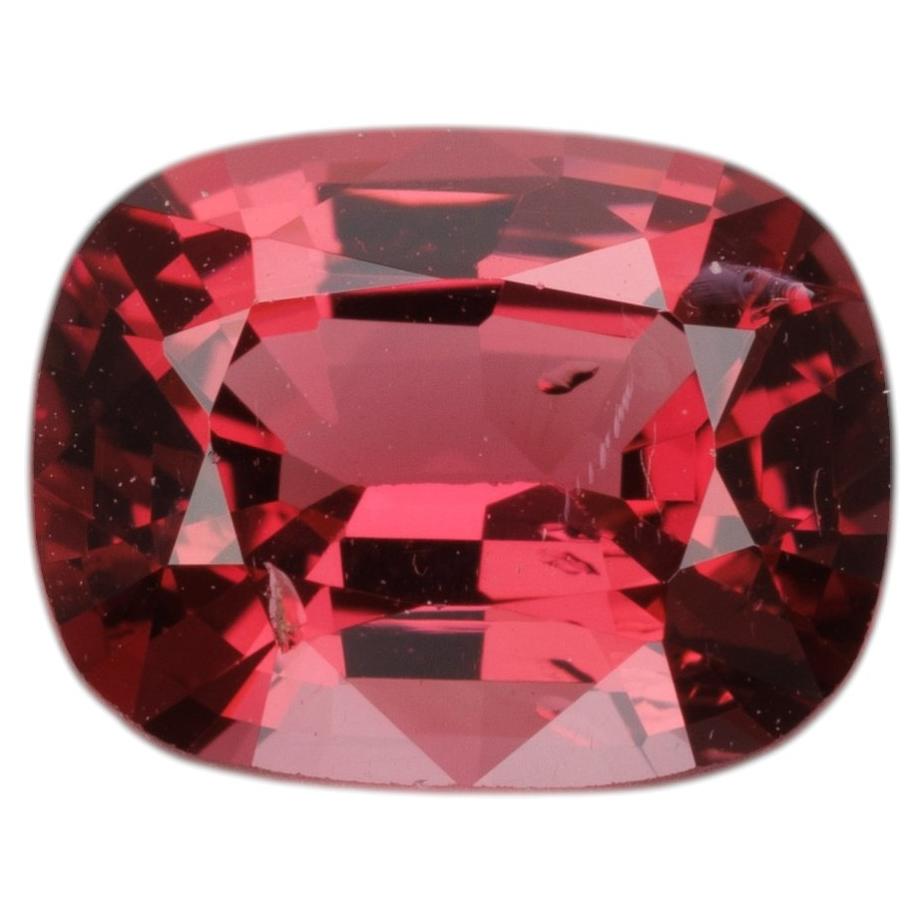 Faceted red spinel, 1.38 ct For Sale