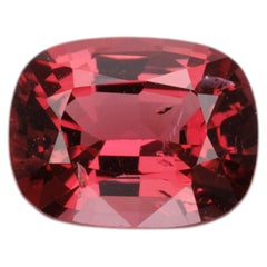 Faceted red spinel, 1.38 ct