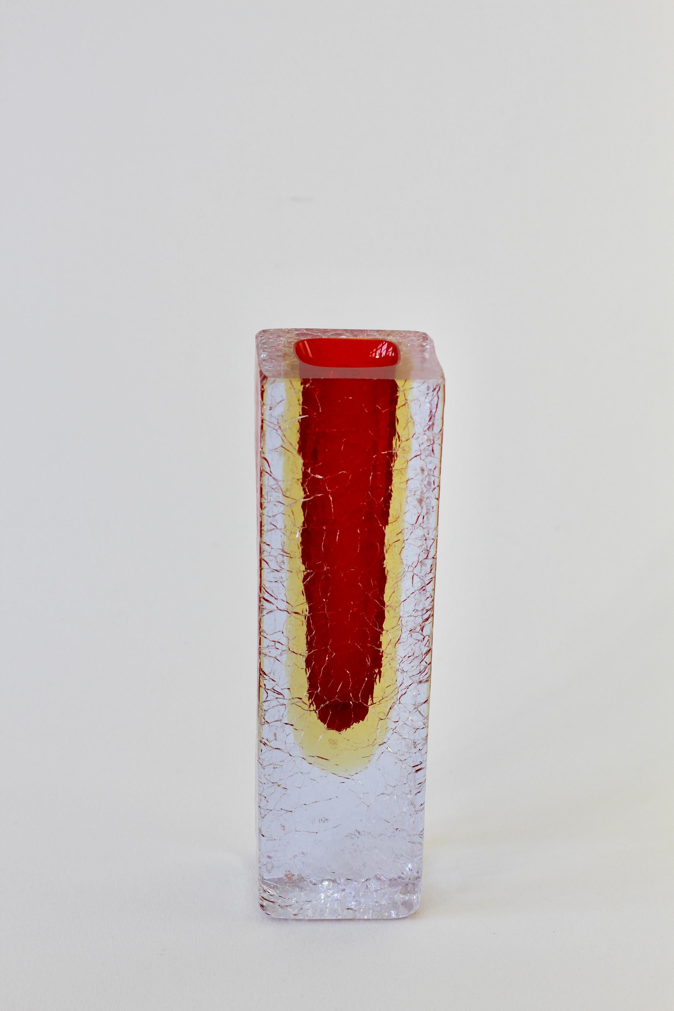 20th Century Faceted Red & Yellow Italian Murano 'Sommerso' Crackle Glass Vase, circa 1960s For Sale
