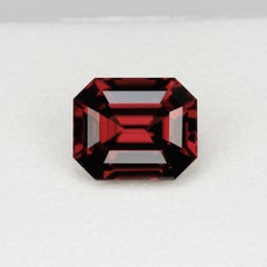 Faceted red zircon, cushion cut, 6.32 cts
