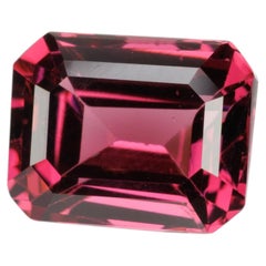 Faceted rhodolite garnet, 2 cts