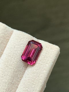 Rhodolith-Granat, facettiert, 3 Karat