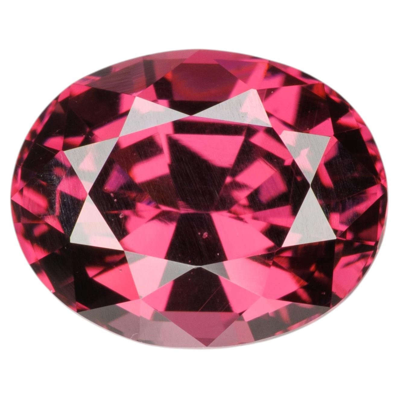 Faceted rhodolite garnet, 3.55 cts