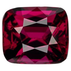 Faceted rhodolite garnet, 4.19 cts