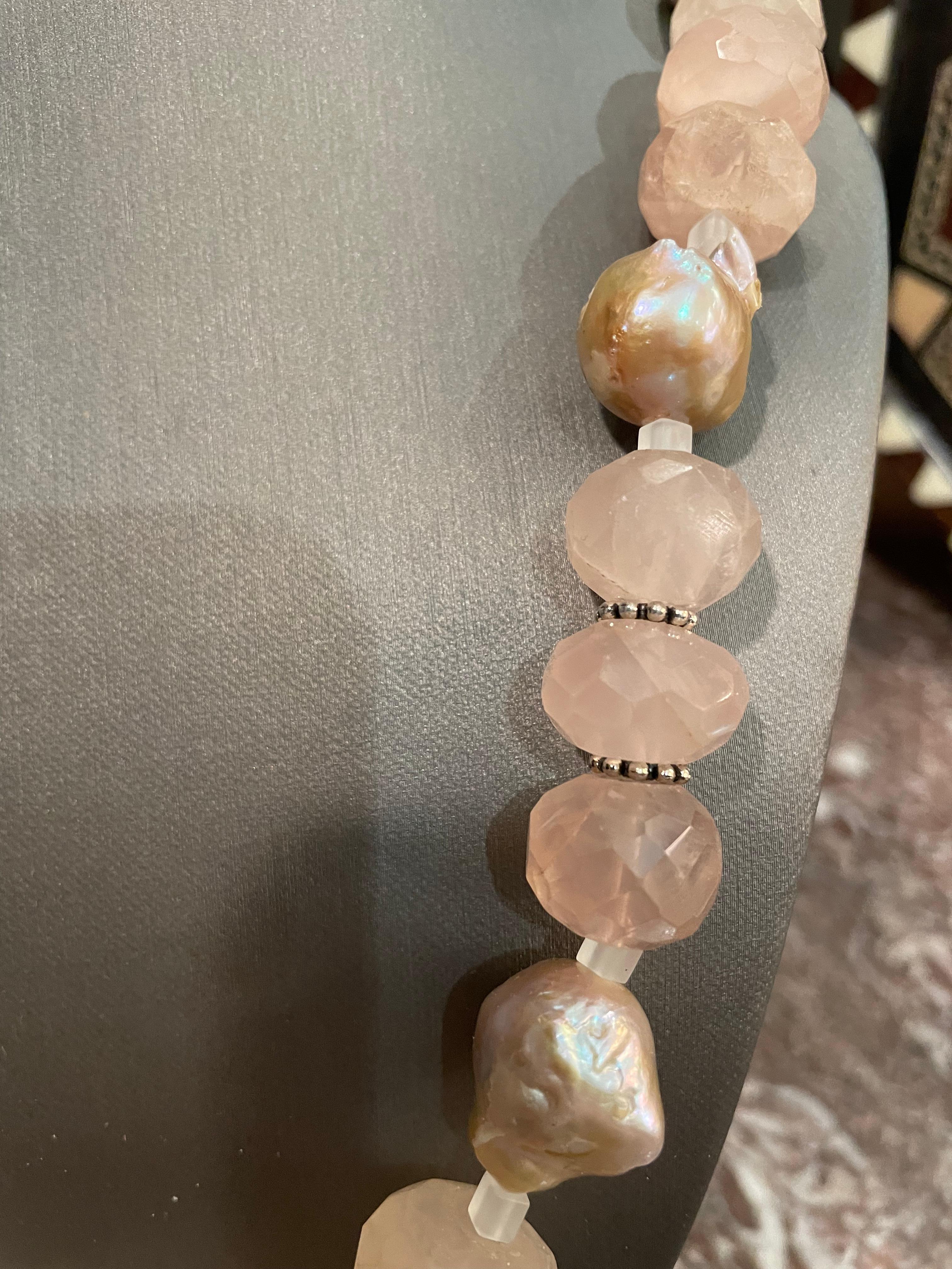 Faceted Rose Quartz and pink baroque pearls on offer from Lorraine’s Bijoux In New Condition For Sale In Pittsburgh, PA