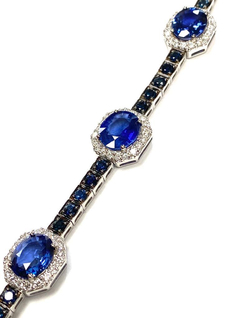 Faceted Sapphire Bracelet with Diamonds in 18k White Gold, from 'G-One' Collection

Stone Size: 7 X 9 mm

Gemstone Weight: 14.7 Carats

Diamonds: G-H / VS, Approx Wt: 1.63 Carats
