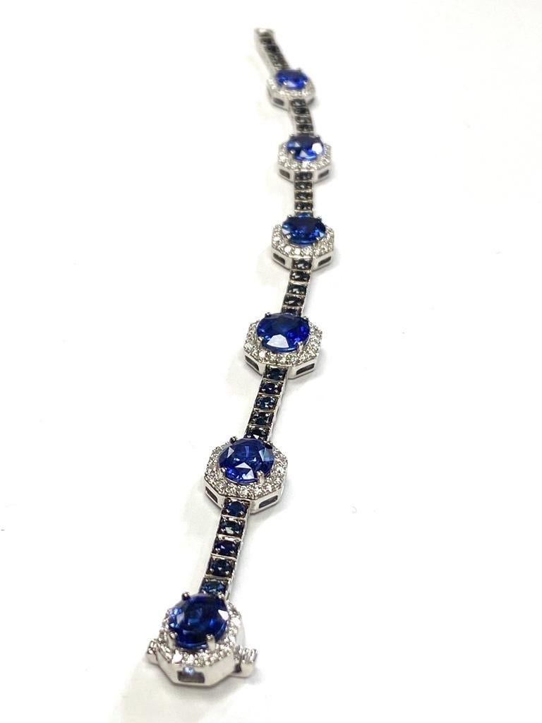 Contemporary Goshwara Sapphire and Diamond Bracelet For Sale