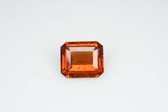 Grenat spessartite facetté, grenat orange taille émeraude, 2,53 ct