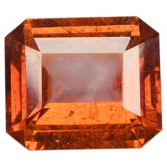 Grenat spessartite facetté, grenat orange taille émeraude, 2,53 ct