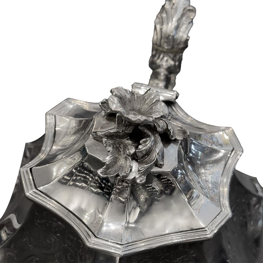 English Faceted Teapot engraved Flowers Joseph Angell, 752g Silver, London 1841 For Sale