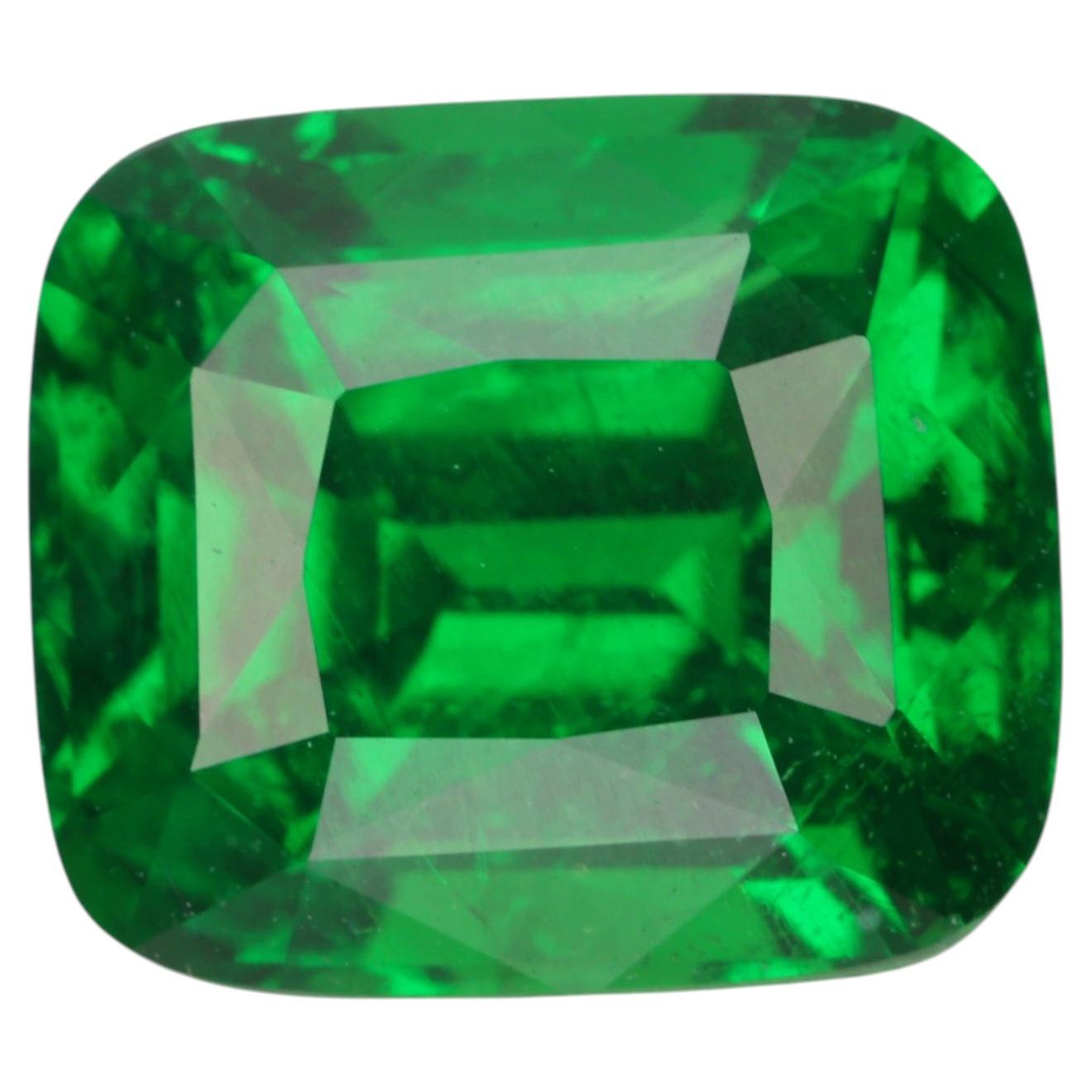 Faceted tsavorite grossular garnet, 2.24 cts For Sale